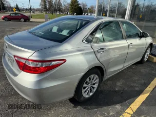 2015 Toyota Camry XLE with VIN 4T4BF1FK3FR447446, listed as a Copart auction lot 55267255 with 207,189 mi miles and Clean Title. Bid and sale history available at carsss.com. Image 4.