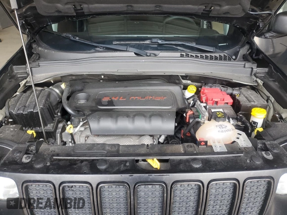 2020 Jeep Renegade Sport z VIN ZACNJBAB3LPL45307, wystawiony jako Copart lot #51844355 z przebiegiem 69 038 mil mil oraz Nie do naprawy • Non repairable. Historia ofert i sprzedaży dostępna na DreamBid. Obrazek 12.