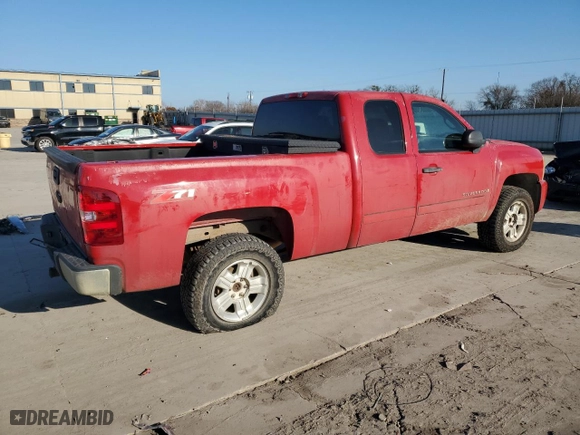 2008 Chevrolet Silverado 1500 LT w/2LT with VIN 2GCEC19J781187994, listed as a Copart auction lot 41428845 with 304,358 mi miles and Clean Title. Bid and sale history available at carsss.com. Image 3.