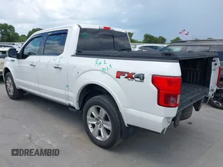 2018 Ford F-150 XL z VIN 1FTEW1EGXJFC60887, wystawiony jako IAAI lot #42667701 z przebiegiem 132 611 mil mil oraz . Historia ofert i sprzedaży dostępna na DreamBid. Obrazek 3.