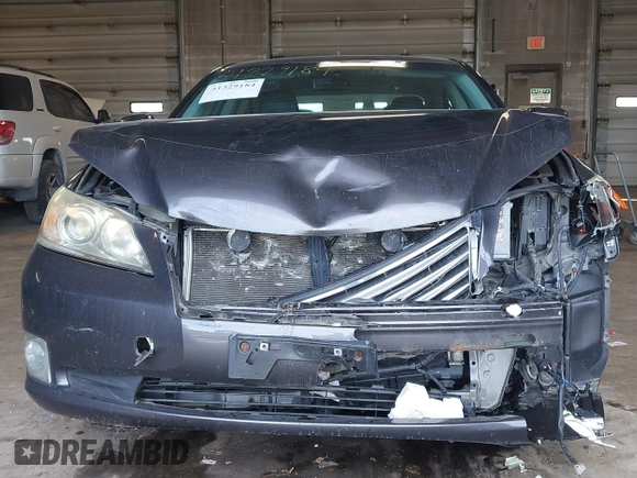 2010 Lexus ES 330 with VIN JTHBK1EG8A2382412, listed as a IAAI auction lot 41329184 with 144,568 mi miles and . Bid and sale history available at DreamBid. Image 6.