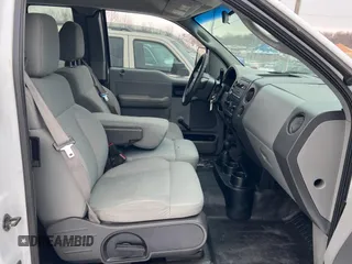 2007 Ford F-150 STX with VIN 1FTRX14W57NA62207, listed as a Copart auction lot 45698575 with 208,112 mi miles and Clean Title. Bid and sale history available at carsss.com. Image 5.