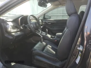 2024 Subaru Legacy Limited z VIN 4S3BWAN65R3019844, wystawiony jako Copart lot #51100245 z przebiegiem 16 971 mil mil oraz Szkody całkowita. Historia ofert i sprzedaży dostępna na DreamBid. Obrazek 7.