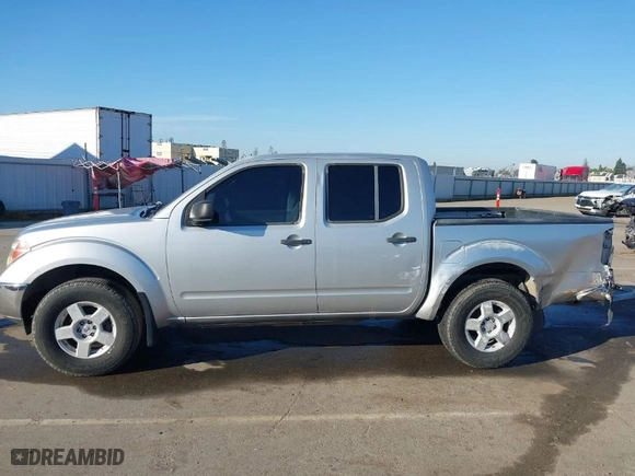 2005 Nissan Frontier 4WD SE with VIN 1N6AD07W65C461211, listed as a IAAI auction lot 41844232 with 178,040 mi miles. Bid and sale history available at carsss.com. Image 15.