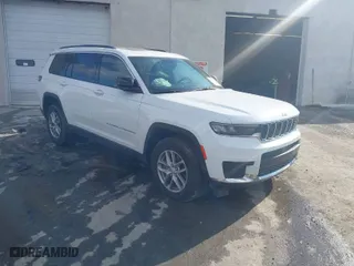 2024 Jeep Grand Cherokee L Altitude with VIN 1C4RJKAG1R8562760, listed as a IAAI auction lot 41452752 with 4,171 mi miles. Bid and sale history available at carsss.com. Image 1.