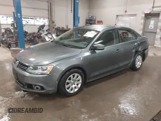 2014 Volkswagen Jetta TDI w/Premium with VIN 3VWLL7AJ4EM425825, listed as a IAAI auction lot 41519621 with 154,486 mi miles and . Bid and sale history available at DreamBid. Image 17.