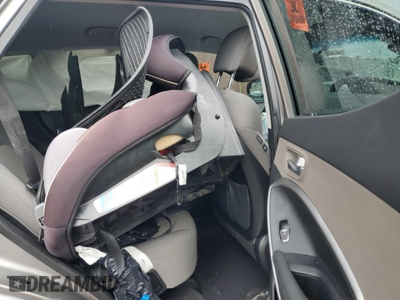2018 Hyundai Santa Fe 2.4L z VIN 5NMZT3LB2JH104519, wystawiony jako Copart lot #60915715 z przebiegiem Nie podano mil oraz Szkoda całkowita • Salvage title. Historia ofert i sprzedaży dostępna na DreamBid. Obrazek 10.