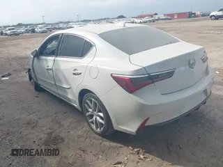 2019 Acura ILX with VIN 19UDE2F35KA012742, listed as a IAAI auction lot 41174157 with 39,000 mi miles. Bid and sale history available at carsss.com. Image 3.