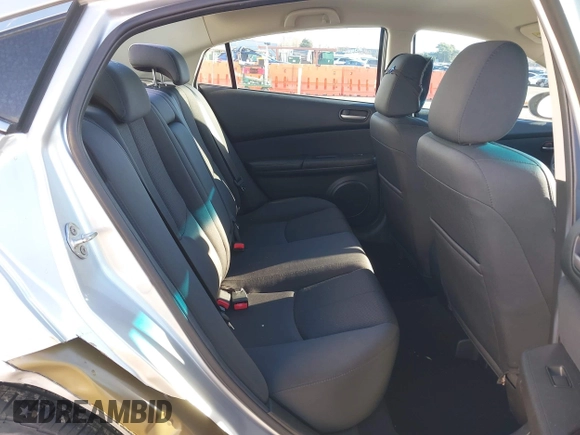 2011 Mazda Mazda6 i Sport with VIN 1YVHZ8BH5B5M13624, listed as a IAAI auction lot 40904715 with 76,797 mi miles. Bid and sale history available at carsss.com. Image 8.