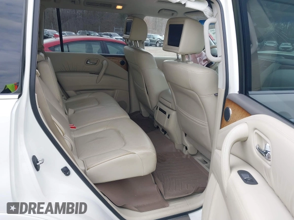 2014 Infiniti QX80 z VIN JN8AZ2NC0E9351569, wystawiony jako IAAI lot #41759656 z przebiegiem 111 892 mil mil oraz . Historia ofert i sprzedaży dostępna na DreamBid. Obrazek 8.