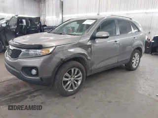 2011 Kia Sorento LX with VIN 5XYKTDA2XBG119730, listed as a IAAI auction lot 41754502 with 176,034 mi miles. Bid and sale history available at carsss.com. Image 17.