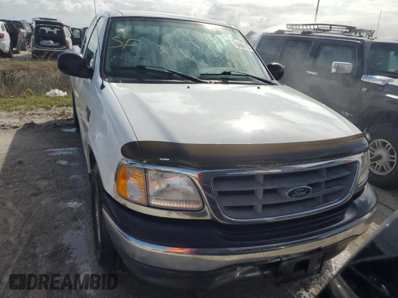 2003 Ford F-150 XL with VIN 1FTRX17L53NB90331, listed as a Copart auction lot 76686124 with 0 mi miles and Salvage Title. Bid and sale history available at carsss.com. Image 5.