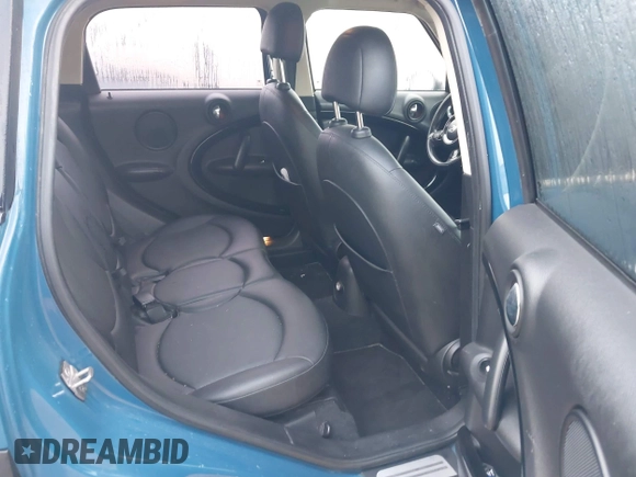 2012 MINI Countryman with VIN WMWZB3C56CWM06101, listed as a IAAI auction lot 42223616 with 149,680 mi miles and . Bid and sale history available at DreamBid. Image 8.