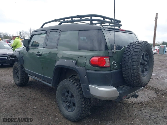 2011 Toyota FJ Cruiser with VIN JTEBU4BF5BK108168, listed as a IAAI auction lot 41829688 with 163,354 mi miles. Bid and sale history available at carsss.com. Image 3.