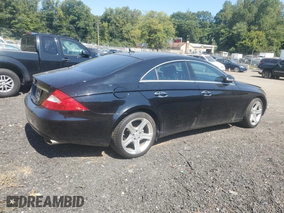 2007 Mercedes-Benz CLS-Class 5.5L with VIN WDDDJ72X17A086849, listed as a Copart auction lot 70840064 with 103,631 mi miles and Salvage Title. Bid and sale history available at carsss.com. Image 3.