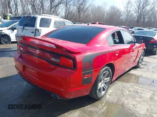 2013 Dodge Charger RT with VIN 2C3CDXCT6DH518393, listed as a IAAI auction lot 41620017 with 170,747 mi miles. Bid and sale history available at carsss.com. Image 4.