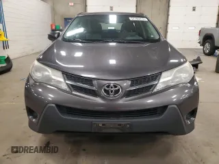 2015 Toyota RAV4 LE z VIN 2T3BFREV9FW298469, wystawiony jako Copart lot #57765415 z przebiegiem 152 391 mil mil oraz Szkoda całkowita • Salvage title. Historia ofert i sprzedaży dostępna na DreamBid. Obrazek 5.
