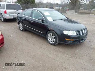2007 Volkswagen Passat with VIN WVWHK73C27P099045, listed as a IAAI auction lot 41967593 with 172,316 mi miles and . Bid and sale history available at DreamBid. Image 1.