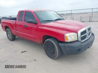 2006 Dodge Dakota ST with VIN 1D7HE22K16S580666, listed as a IAAI auction lot 41967448 with 173,123 mi miles and . Bid and sale history available at carsss.com. Image 1.