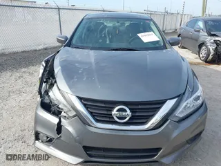 2016 Nissan Altima 2.5 SL with VIN 1N4AL3APXGC246190, listed as a IAAI auction lot 41452833 with 120,789 mi miles. Bid and sale history available at carsss.com. Image 12.