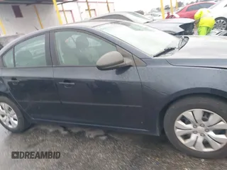 2014 Chevrolet Cruze LS z VIN 1G1PA5SHXE7351632, wystawiony jako IAAI lot #41795779 z przebiegiem 144 948 mil mil oraz . Historia ofert i sprzedaży dostępna na DreamBid. Obrazek 14.