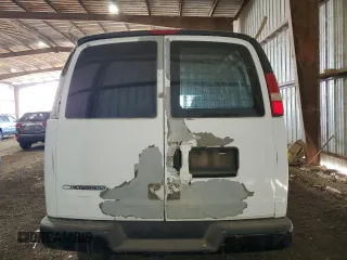 2008 Chevrolet Express Cargo z VIN 1GCFG15XX81181373, wystawiony jako Copart lot #81932134 z przebiegiem Nie podano mil oraz Szkoda całkowita • Salvage title. Historia ofert i sprzedaży dostępna na DreamBid. Obrazek 6.