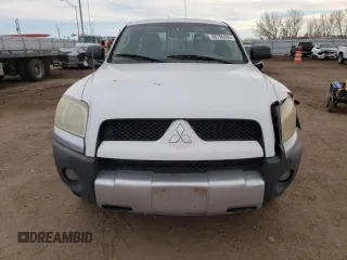 2006 Mitsubishi Raider Duro Cross with VIN 1Z7HT32N66S529393, listed as a Copart auction lot 46796395 with 133,409 mi miles and Clean Title. Bid and sale history available at carsss.com. Image 5.