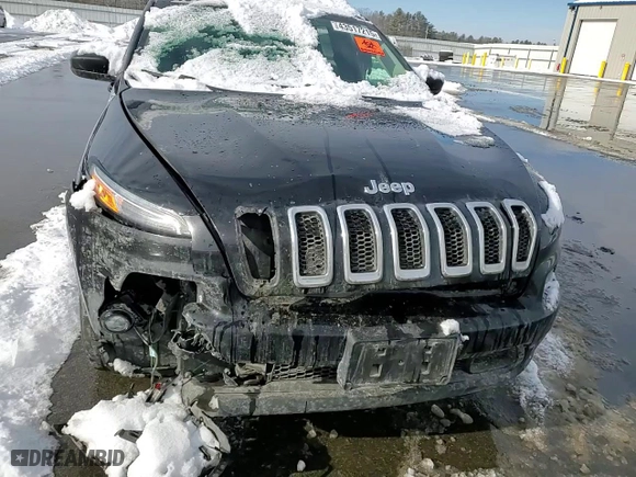 2018 Jeep Cherokee Latitude Plus with VIN 1C4PJMLB5JD521290, listed as a Copart auction lot 43517215 with 180,230 mi miles and Salvage Title. Bid and sale history available at carsss.com. Image 12.