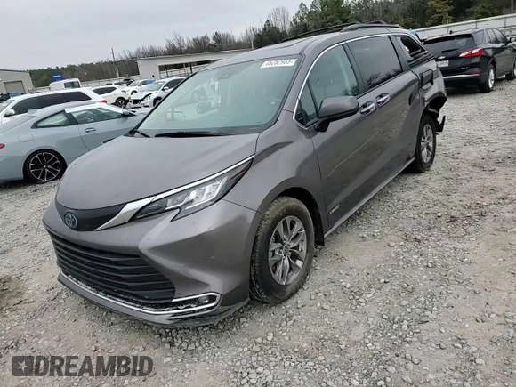 2021 Toyota Sienna XLE with VIN 5TDYRKEC1MS072223, listed as a Copart auction lot 45282985 with 81,311 mi miles and Salvage Title. Bid and sale history available at DreamBid. Image 12.