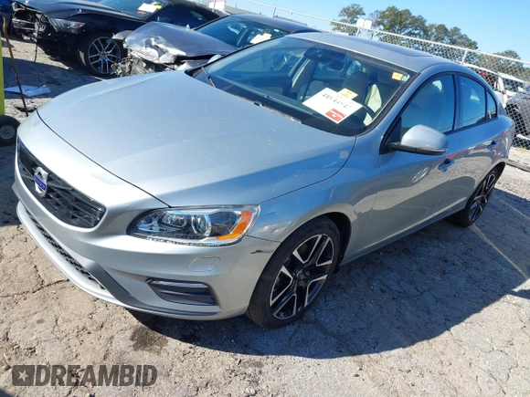 2018 Volvo S60 Dynamic z VIN YV126MFL4J2451903, wystawiony jako IAAI lot #41844843 z przebiegiem 118 026 mil mil oraz . Historia ofert i sprzedaży dostępna na DreamBid. Obrazek 17.