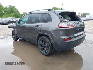 2019 Jeep Cherokee Latitude Plus с VIN 1C4PJMLB2KD328371, выставлен на аукционе IAAI как лот 42143737 с пробегом 98 417 миль миль и . История ставок и продаж доступна на DreamBid. Изображение 3.