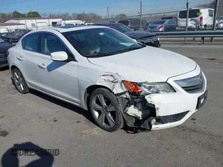 2013 Acura ILX Tech Pkg with VIN 19VDE1F75DE008470, listed as a IAAI auction lot 41671412 with 126,829 mi miles. Bid and sale history available at carsss.com. Image 1.