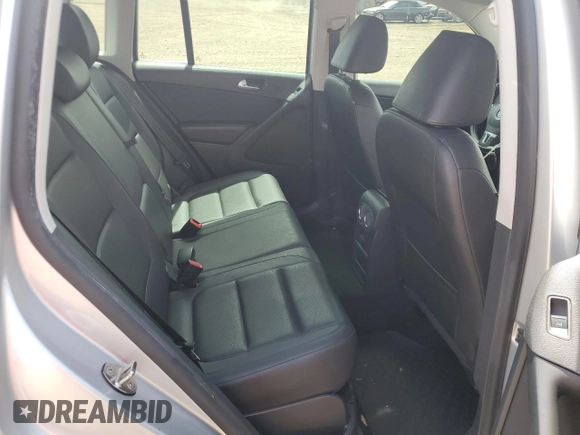 2017 Volkswagen Tiguan S with VIN WVGBV7AX0HK024471, listed as a Copart auction lot 54360875 with 183,469 mi miles and Clean Title. Bid and sale history available at DreamBid. Image 11.
