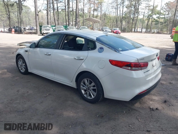 2016 Kia Optima LX with VIN KNAGT4L35G5088248, listed as a IAAI auction lot 41923519 with Not Provided miles. Bid and sale history available at carsss.com. Image 3.