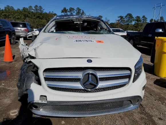 2015 Mercedes-Benz GLA-Class GLA 250 with VIN WDCTG4EB6FJ113541, listed as a Copart auction lot 83617674 with 0 mi miles and Salvage Title. Bid and sale history available at carsss.com. Image 5.