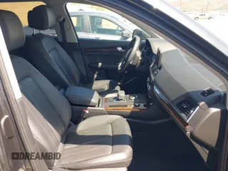 2019 Audi Q5 Premium with VIN WA1ANAFYXK2093555, listed as a IAAI auction lot 41527826 with 55,955 mi miles and . Bid and sale history available at DreamBid. Image 5.
