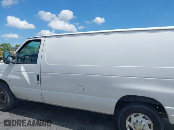 2012 Ford Econoline Cargo Commercial z VIN 1FTNS2EW8CDA13858, wystawiony jako IAAI lot #42473899 z przebiegiem 336 332 mil mil oraz . Historia ofert i sprzedaży dostępna na DreamBid. Obrazek 14.