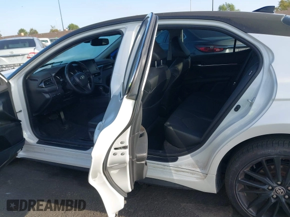 2021 Toyota Camry XSE z VIN 4T1K61AK1MU585677, wystawiony jako IAAI lot #42238920 z przebiegiem 90 089 mil mil oraz . Historia ofert i sprzedaży dostępna na DreamBid. Obrazek 8.
