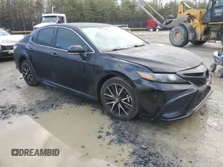 2022 Toyota Camry SE with VIN 4T1G11AK4NU663147, listed as a Copart auction lot 85632014 with 85,362 mi miles and Salvage Title. Bid and sale history available at carsss.com. Image 4.