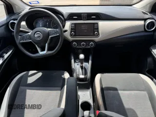 2020 Nissan Versa SV z VIN 3N1CN8EV3LL838731, wystawiony jako Copart lot #58837595 z przebiegiem 99 861 mil mil oraz Tytuł czysty. Historia ofert i sprzedaży dostępna na DreamBid. Obrazek 9.