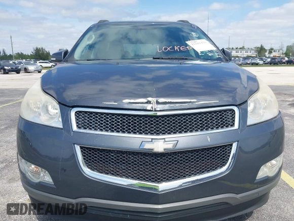 2012 Chevrolet Traverse 1LT z VIN 1GNKVGED1CJ337359, wystawiony jako IAAI lot #42101429 z przebiegiem 196 445 mil mil oraz . Historia ofert i sprzedaży dostępna na DreamBid. Obrazek 6.