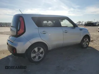 2017 Kia Soul with VIN KNDJN2A28H7467784, listed as a Copart auction lot 83658504 with 121,981 mi miles and Salvage Title. Bid and sale history available at carsss.com. Image 3.