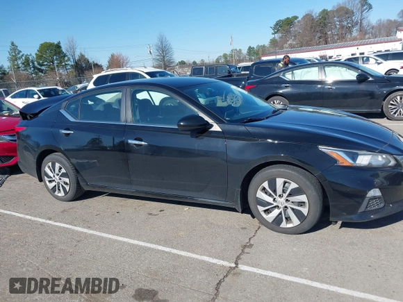 2020 Nissan Altima 2.5 S with VIN 1N4BL4BV5LC175000, listed as a IAAI auction lot 41761083 with 140,800 mi miles. Bid and sale history available at carsss.com. Image 13.