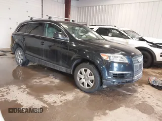2007 Audi Q7 Premium with VIN WA1BY94L67D076815, listed as a IAAI auction lot 41563915 with 175,492 mi miles. Bid and sale history available at carsss.com. Image 1.