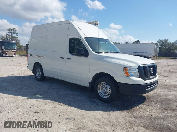 2020 Nissan NV Cargo SV z VIN 1N6BF0LY8LN803023, wystawiony jako IAAI lot #41555879 z przebiegiem 54 421 mil mil oraz . Historia ofert i sprzedaży dostępna na DreamBid. Obrazek 1.