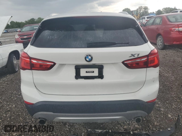 2017 BMW X1 xDrive28i z VIN WBXHT3C37H5F74312, wystawiony jako Copart lot #57479785 z przebiegiem Nie podano mil oraz Czysty tytuł • Clean title. Historia ofert i sprzedaży dostępna na DreamBid. Obrazek 6.