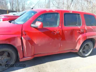 2010 Chevrolet HHR 1LT z VIN 3GNBABDB6AS608023, wystawiony jako IAAI lot #41402154 z przebiegiem 209 740 mil mil oraz . Historia ofert i sprzedaży dostępna na DreamBid. Obrazek 6.