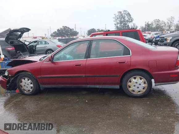 1996 Honda Accord LX with VIN 1HGCD5639TA011773, listed as a IAAI auction lot 41583086 with 148,439 mi miles and . Bid and sale history available at carsss.com. Image 14.