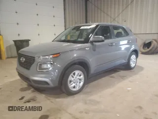 2022 Hyundai Venue SE z VIN KMHRB8A36NU141921, wystawiony jako Copart lot #55641025 z przebiegiem 12 611 mil mil oraz Szkody całkowita. Historia ofert i sprzedaży dostępna na DreamBid. Obrazek 1.