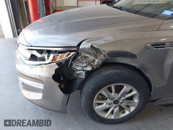 2018 Kia Optima S with VIN 5XXGT4L35JG209561, listed as a IAAI auction lot 42526577 with 161,906 mi miles and . Bid and sale history available at DreamBid. Image 6.